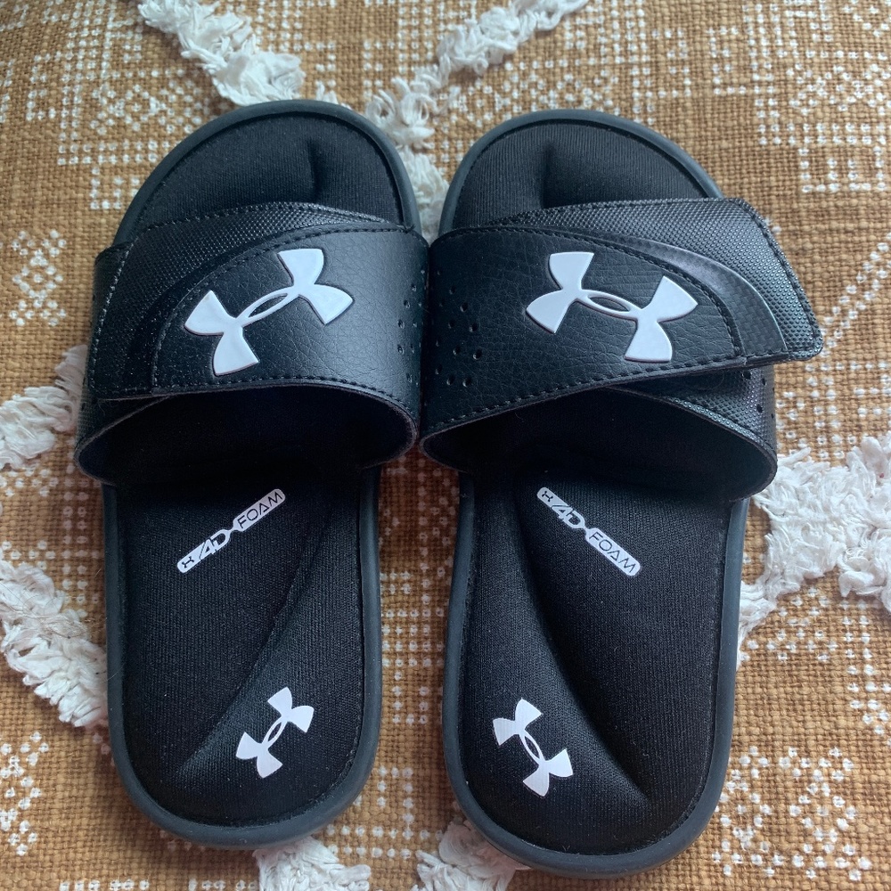 New UA black slides